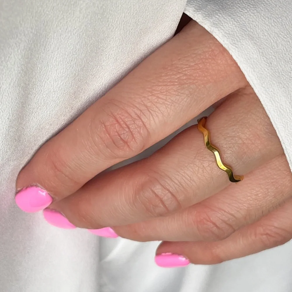 Waves Ring - Picture 1 of 2